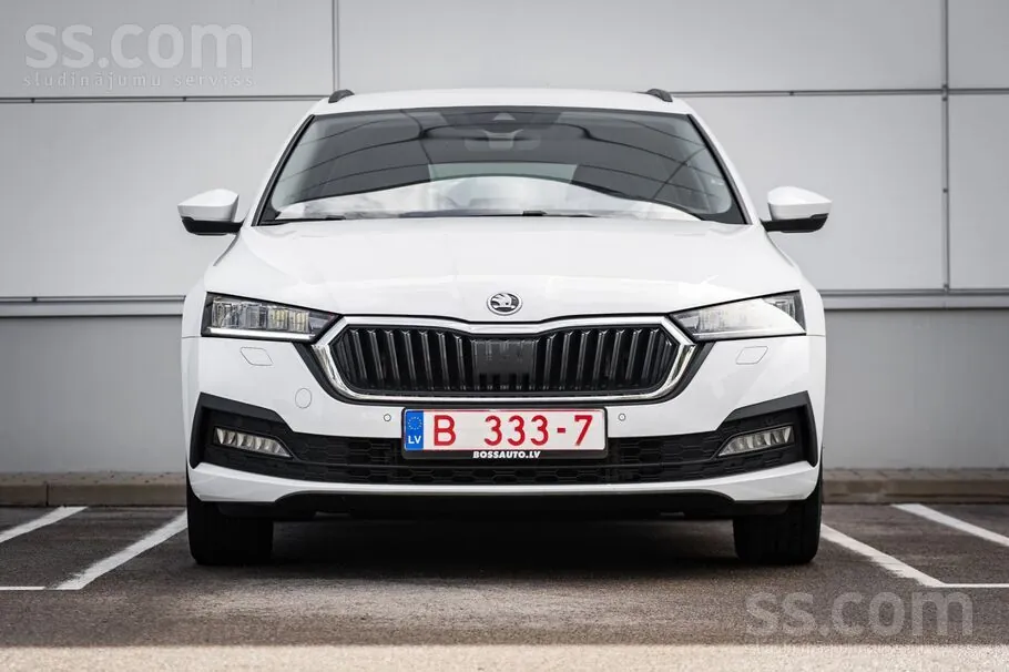 Skoda Octavia 2023 photo 2