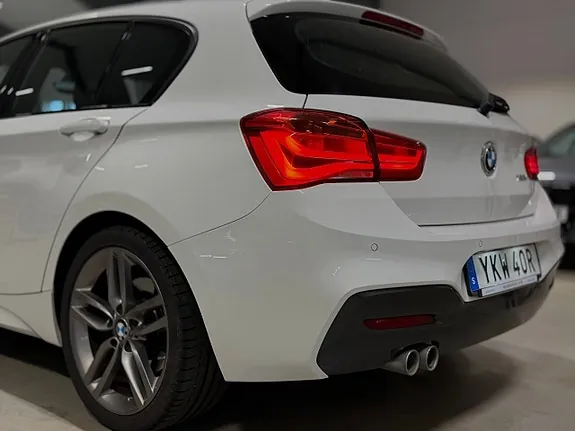 BMW 120I 2019 photo 5