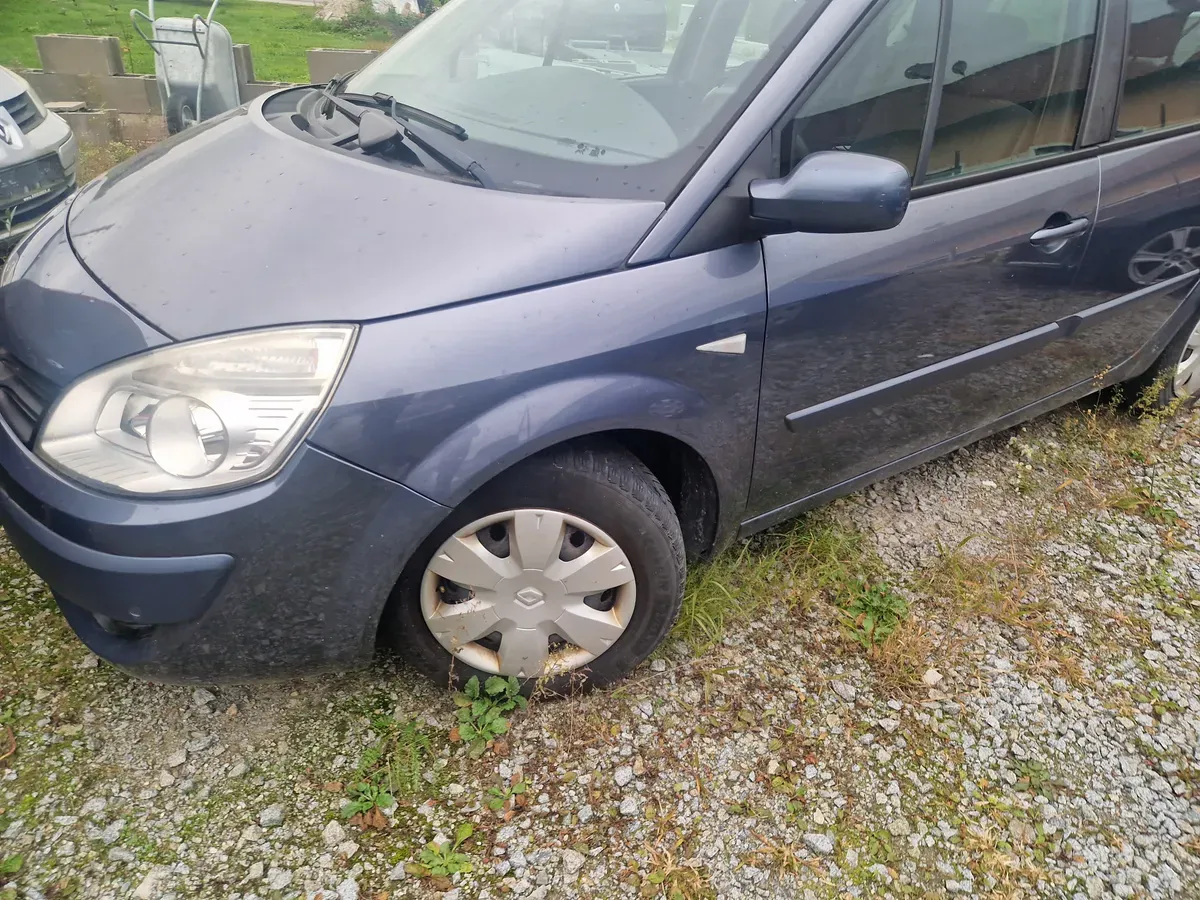 Renault Scenic 2007 photo 2