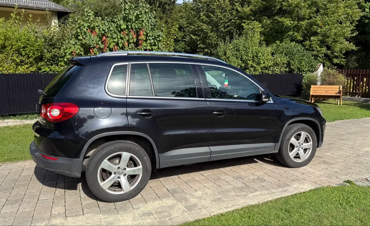Volkswagen Tiguan 2009 photo 2