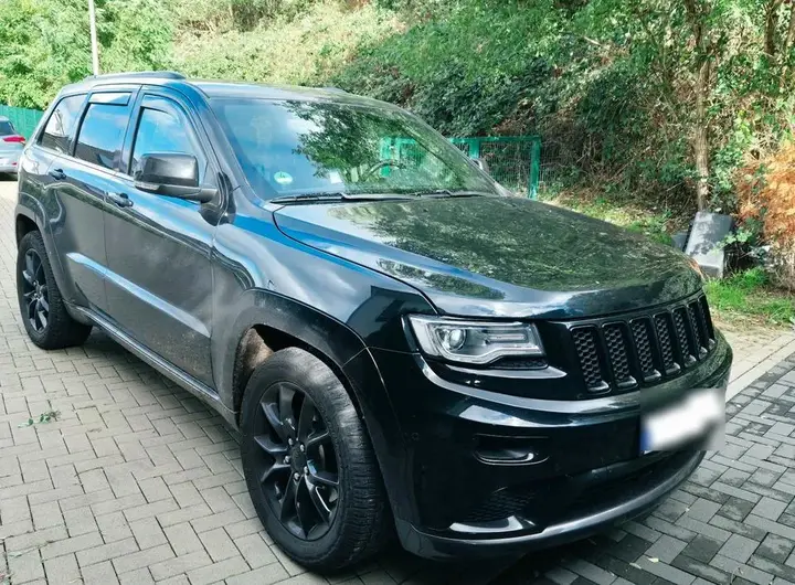 Jeep Grand Cherokee Summit