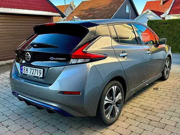 Nissan Leaf 2021 photo 4
