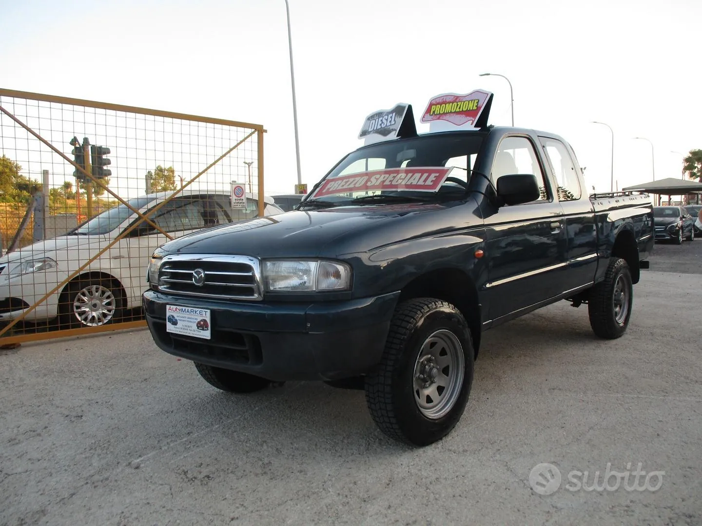 Mazda B2500