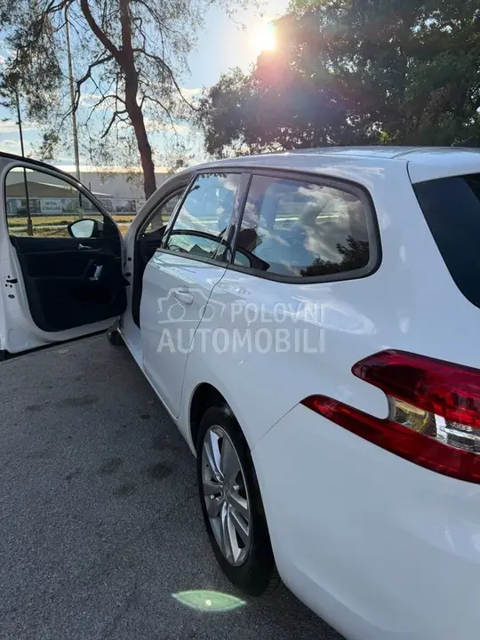Peugeot 308 2016 photo 4