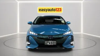 Toyota Prius 2017 photo 3