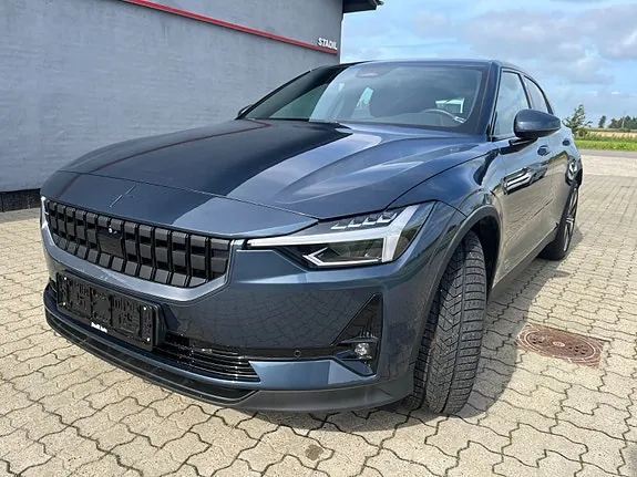 Polestar 2 2023 photo 2