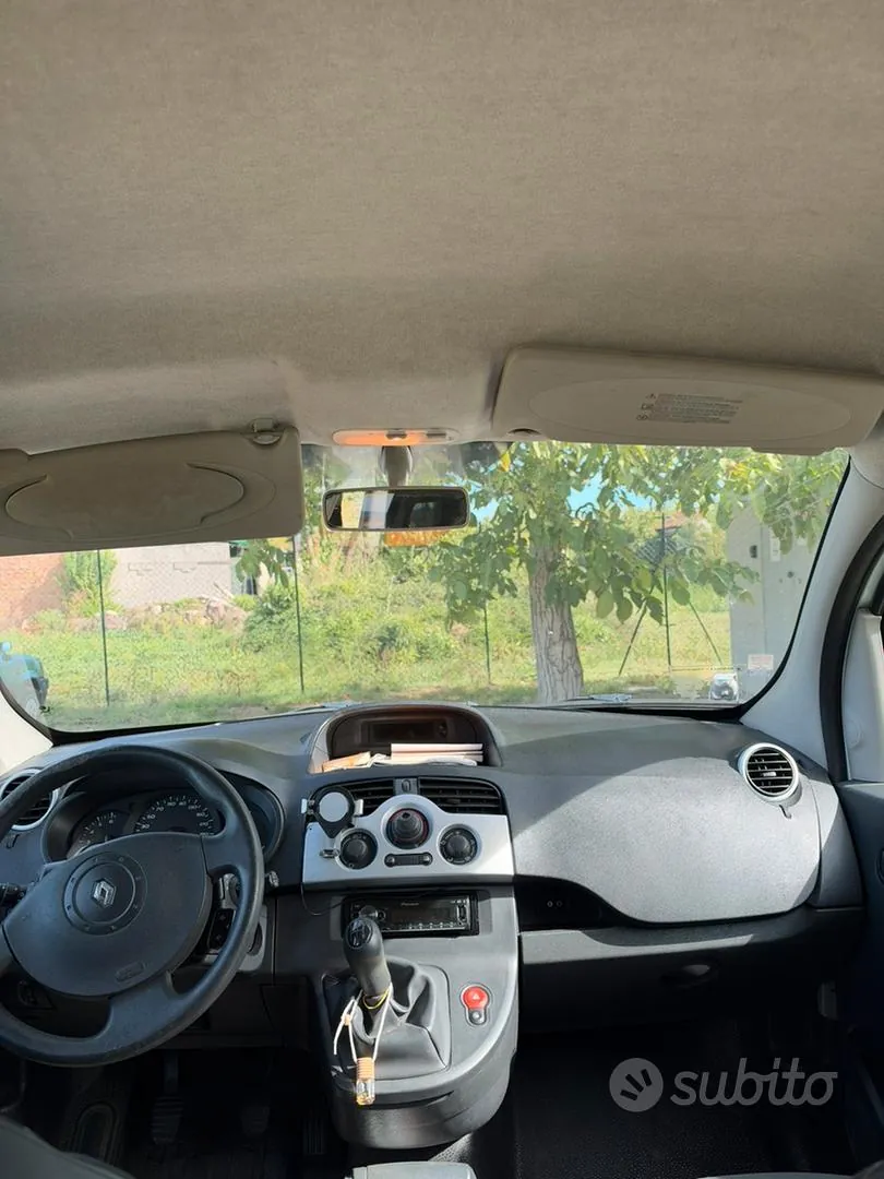 Renault Kangoo 2011 photo 4
