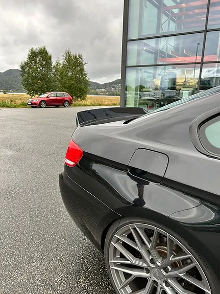 BMW 320I 2009 photo 5