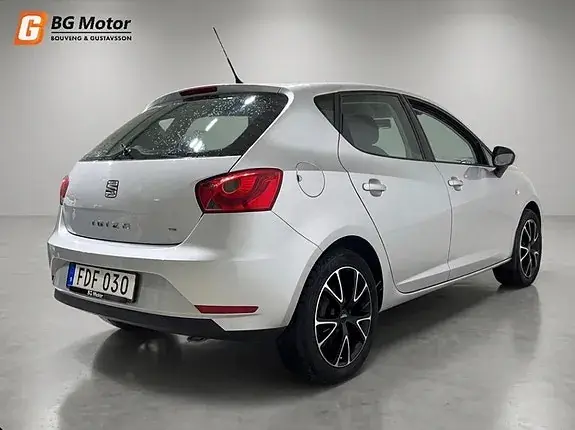 Seat Ibiza 2014 photo 4