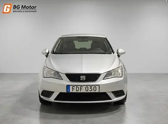 Seat Ibiza 2014 photo 2