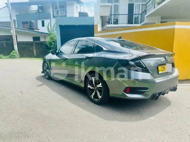 Honda Civic 2019 photo 3