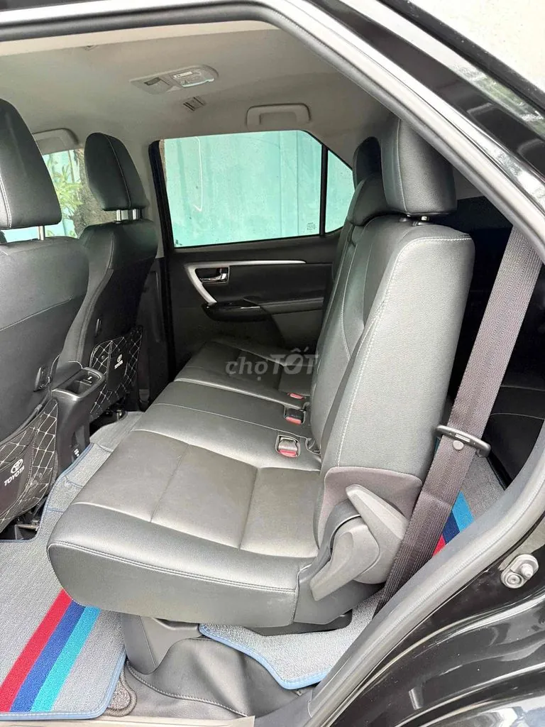 Toyota Fortuner 2023 photo 3