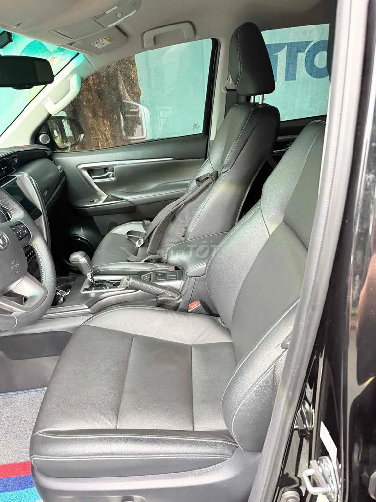 Toyota Fortuner 2023 photo 4