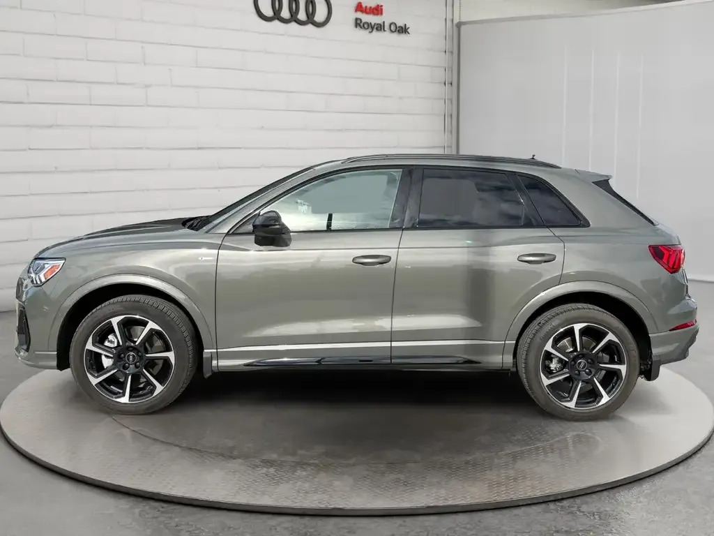 Audi Q3 2024 photo 2