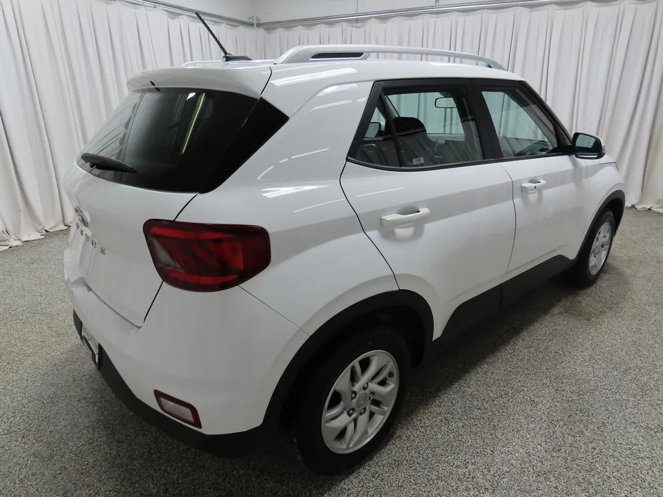 Hyundai Venue 2025 photo 3