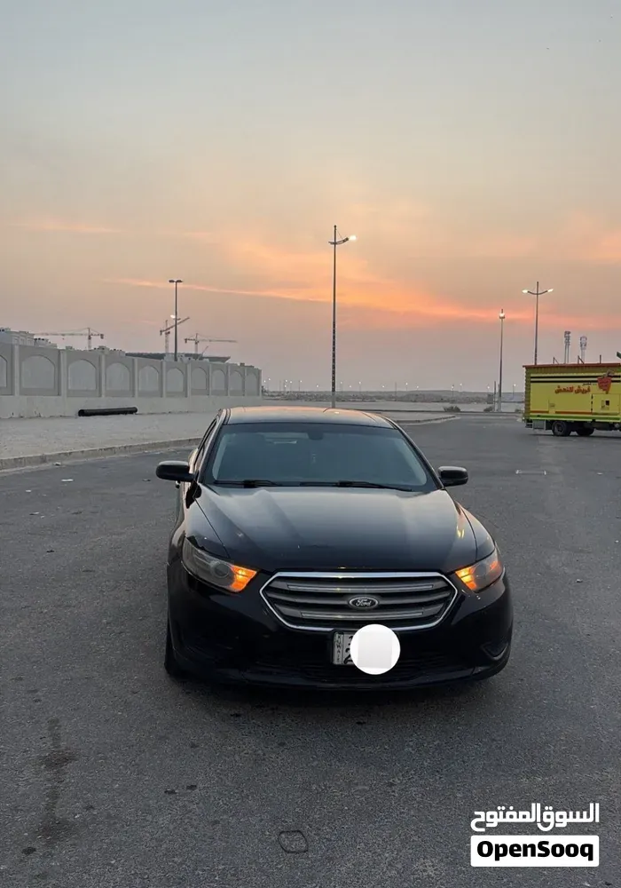 Ford Taurus 2014 photo 4