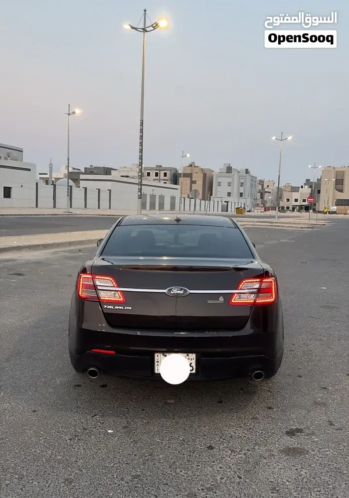 Ford Taurus 2014 photo 3