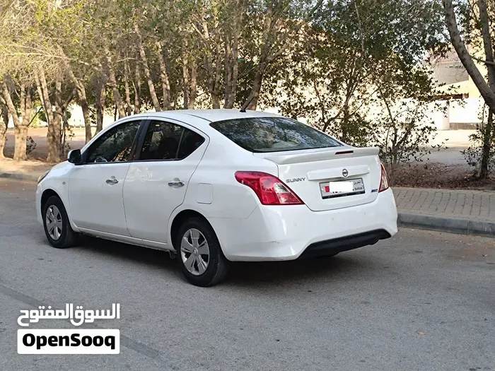 Nissan Sunny 2018 photo 2