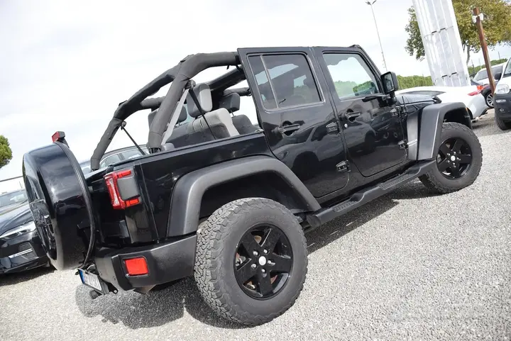 Jeep Wrangler 2010 photo 3