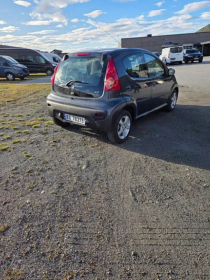 Peugeot 107 2009 photo 3