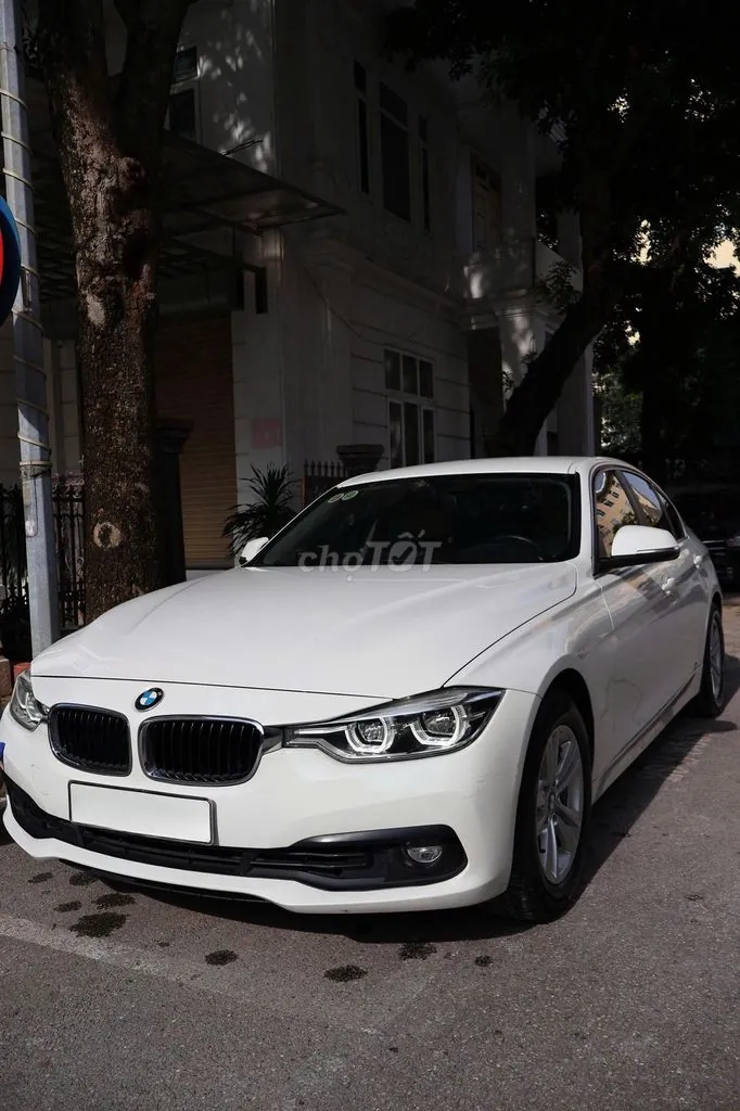 BMW 3 Series 2016 photo 2
