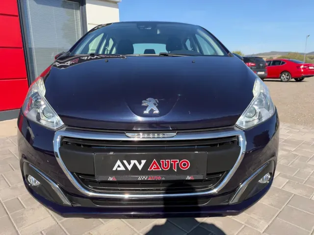 Peugeot 208 2018 photo 2