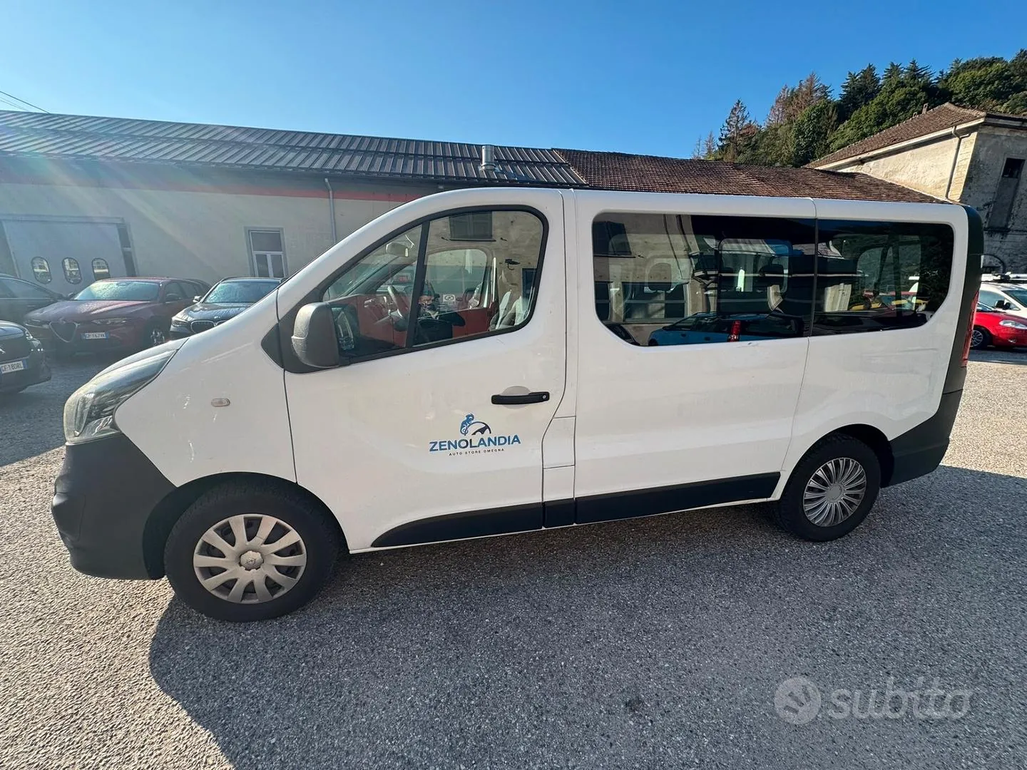 Opel Vivaro 2017 photo 2