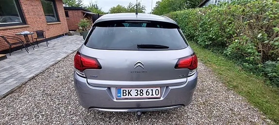 Citroen C4 2016 photo 2
