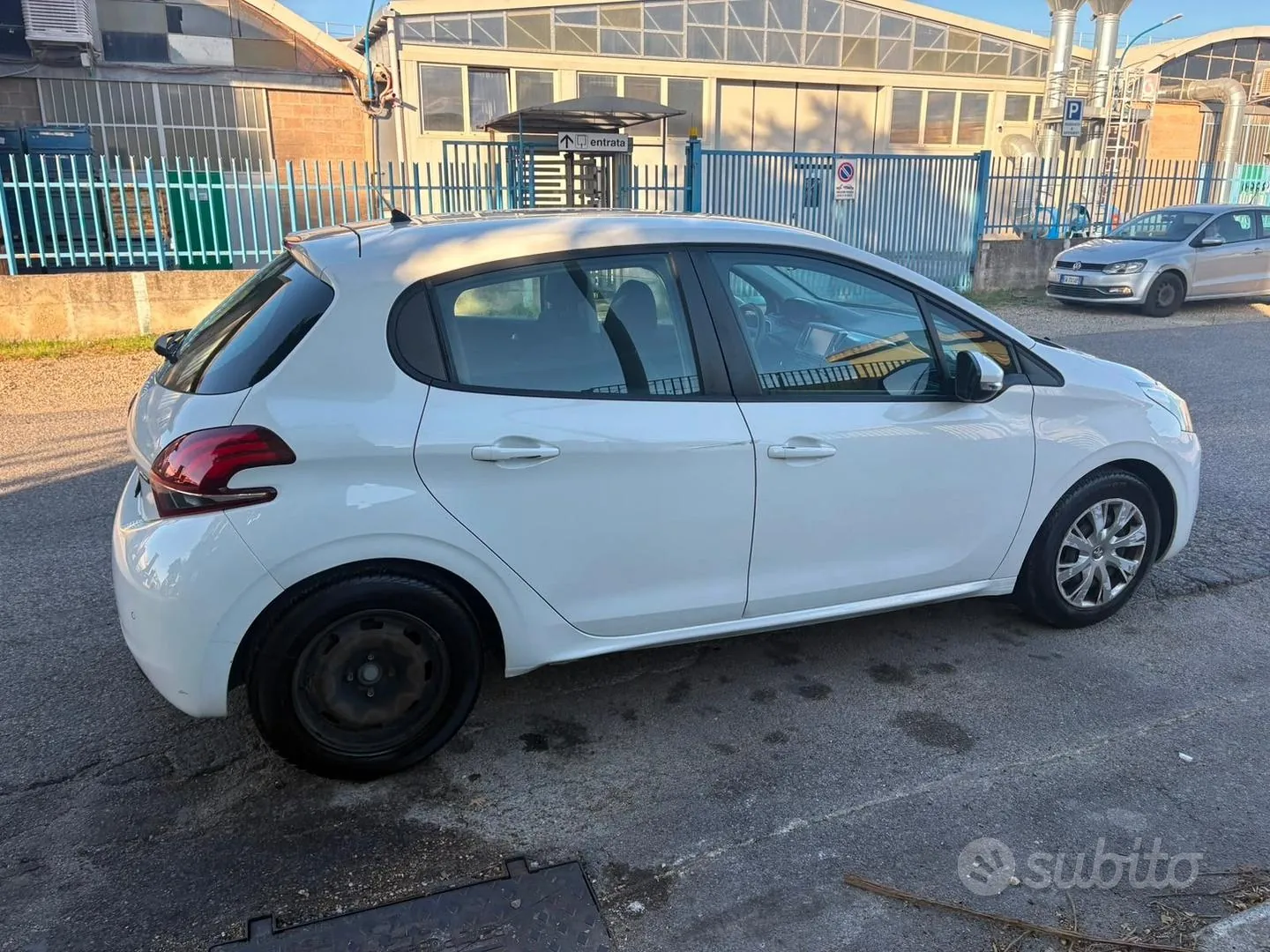Peugeot 208 2017 photo 5