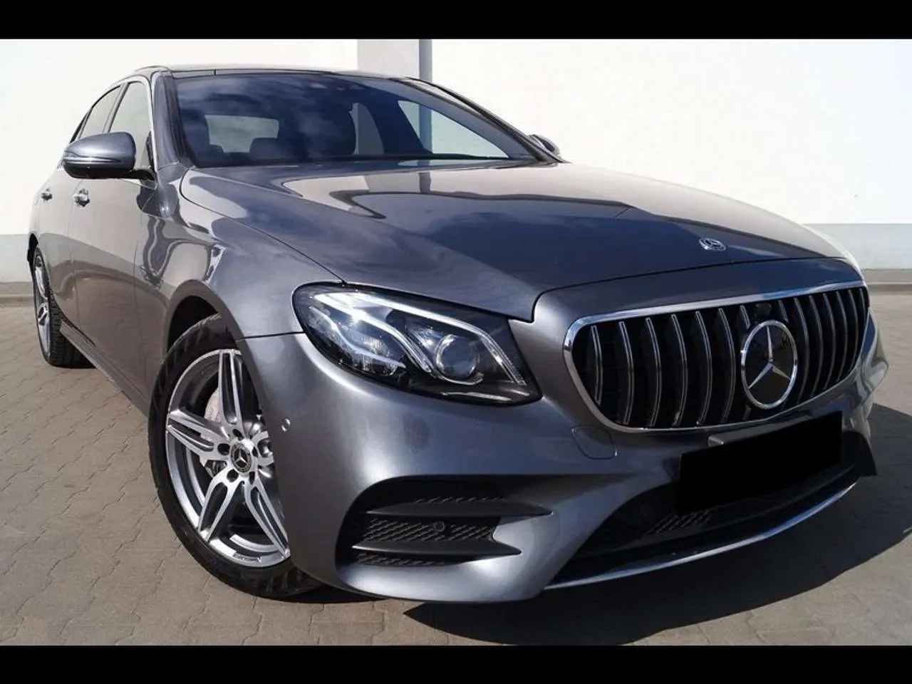 Mercedes-Benz E 200 2019 photo 3