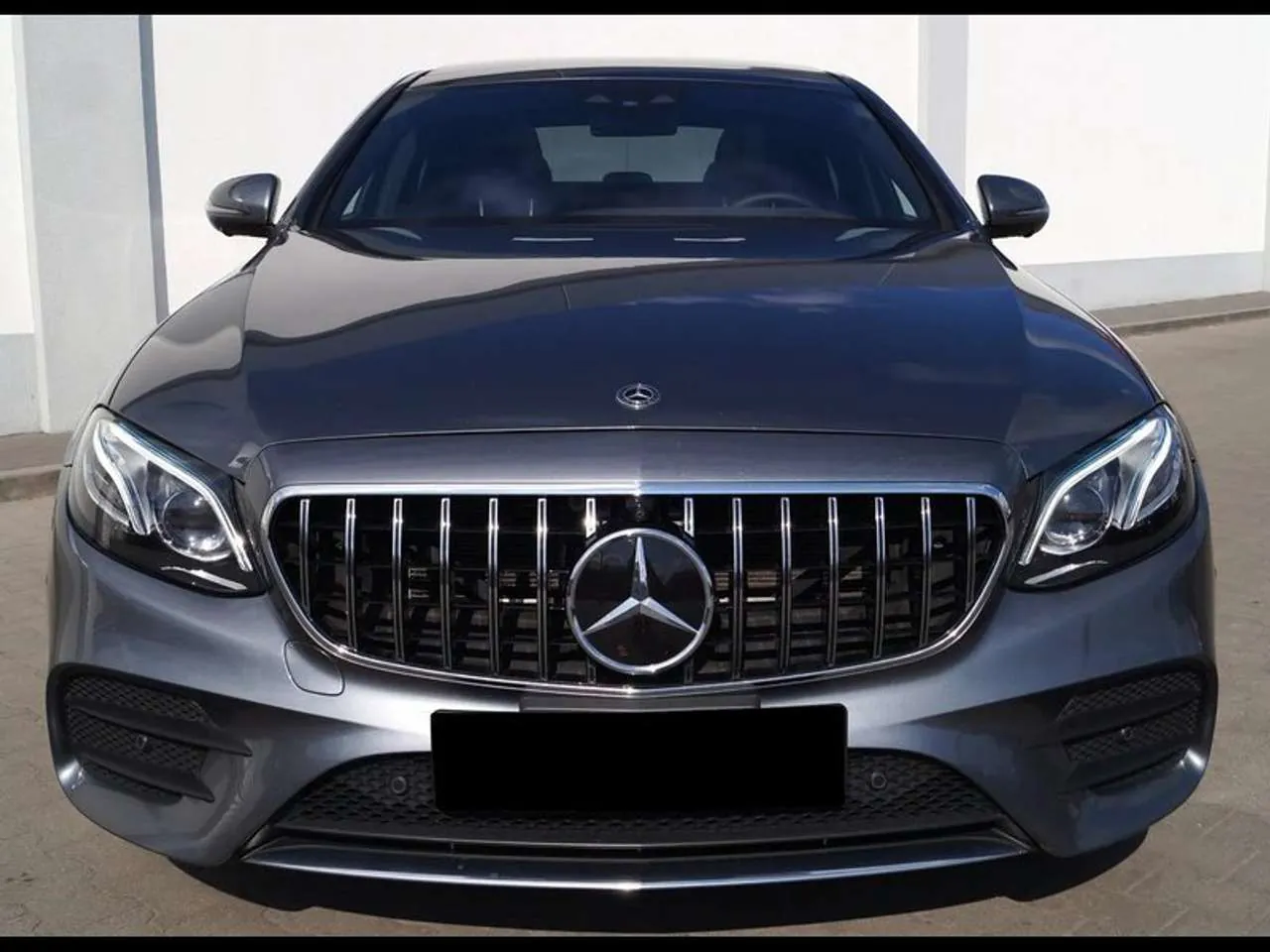 Mercedes-Benz E 200 2019 photo 2
