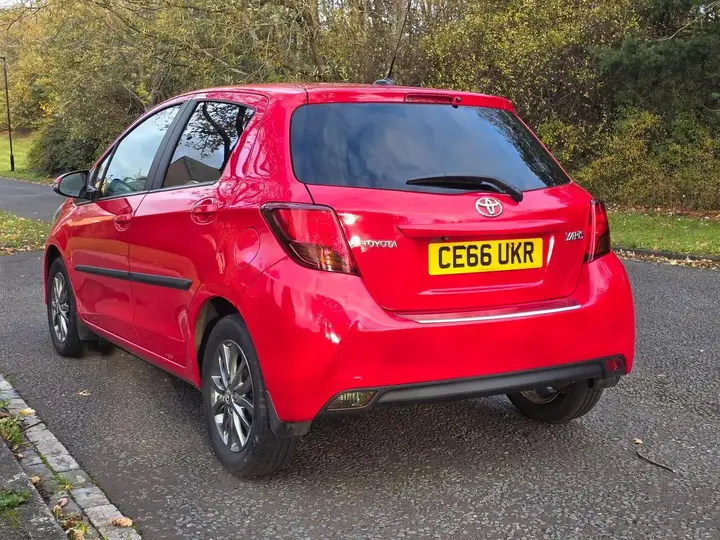 Toyota Yaris 2016 photo 4