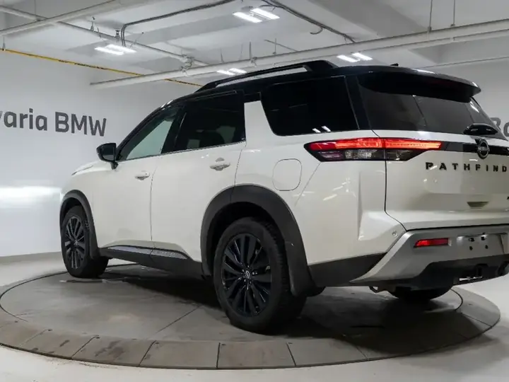 Nissan Pathfinder 2022 photo 3
