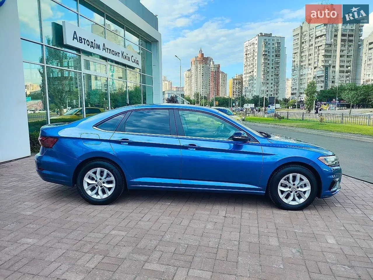 Volkswagen Jetta 2018 photo 2