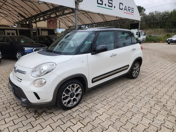Fiat 500L 2013 photo 3
