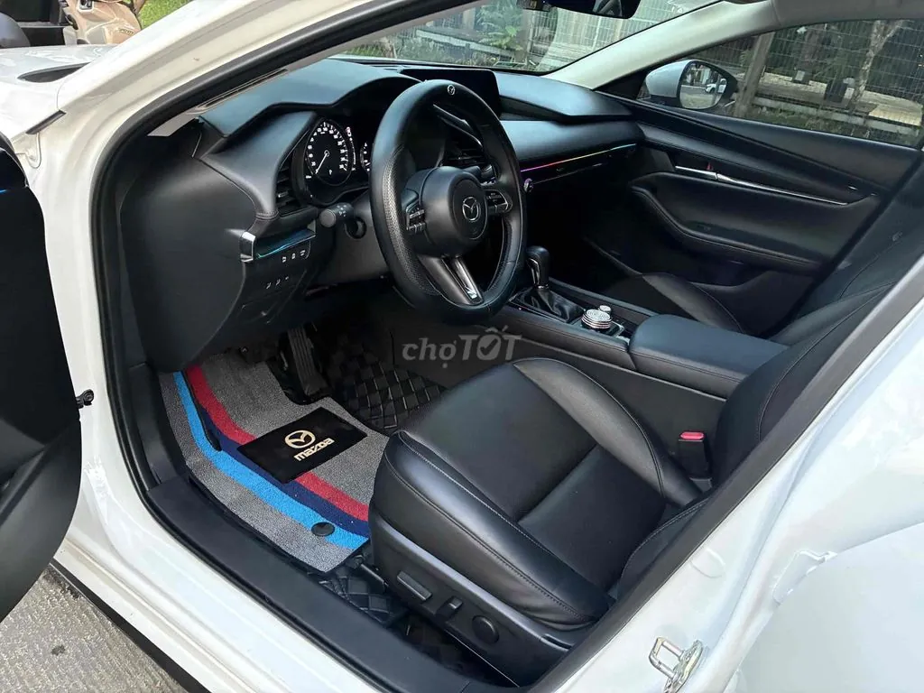 Mazda 3 2023 photo 4