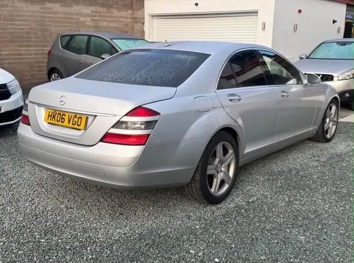 Mercedes-Benz S-Class 2006 photo 4