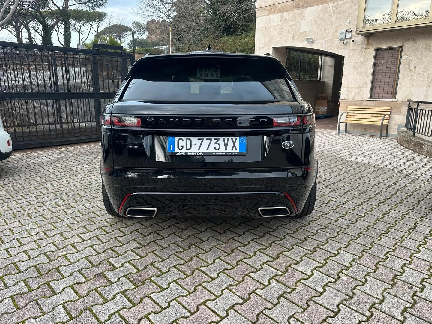 Land Rover Range Rover Velar 2021 photo 5