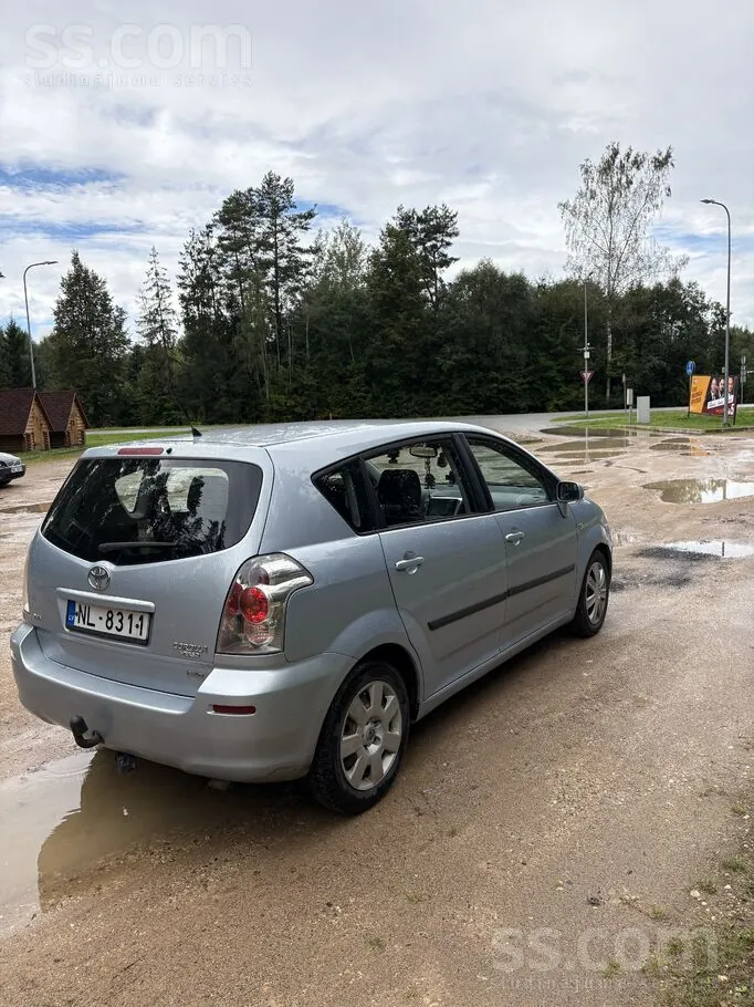 Toyota Corolla Verso 2006 photo 3