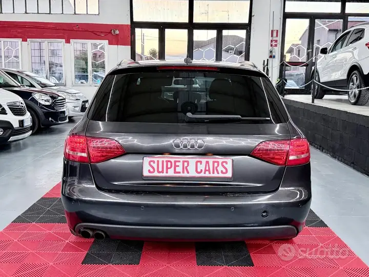 Audi A4 Avant 2011 photo 4