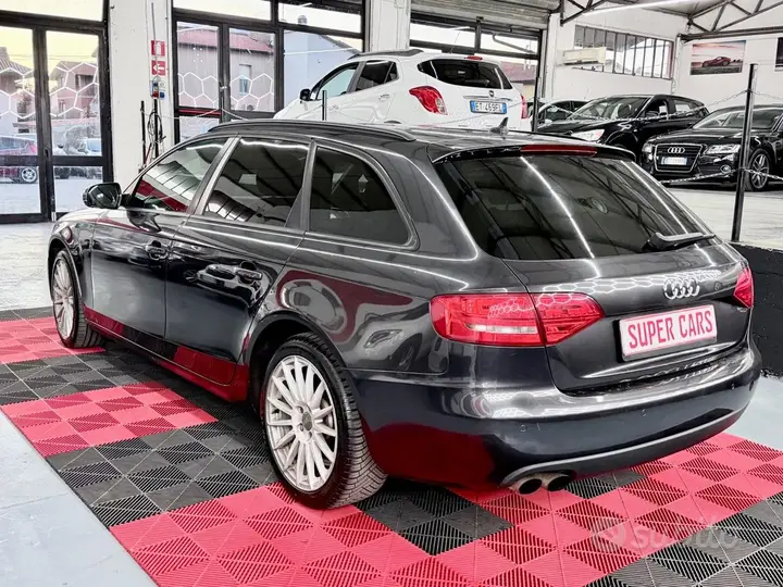 Audi A4 Avant 2011 photo 5