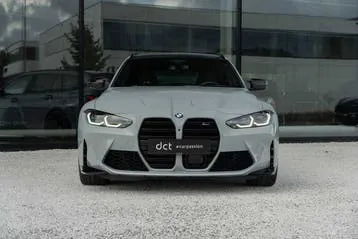 BMW 3 Series 2023 photo 2
