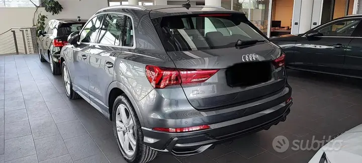 Audi Q3 2021 photo 2