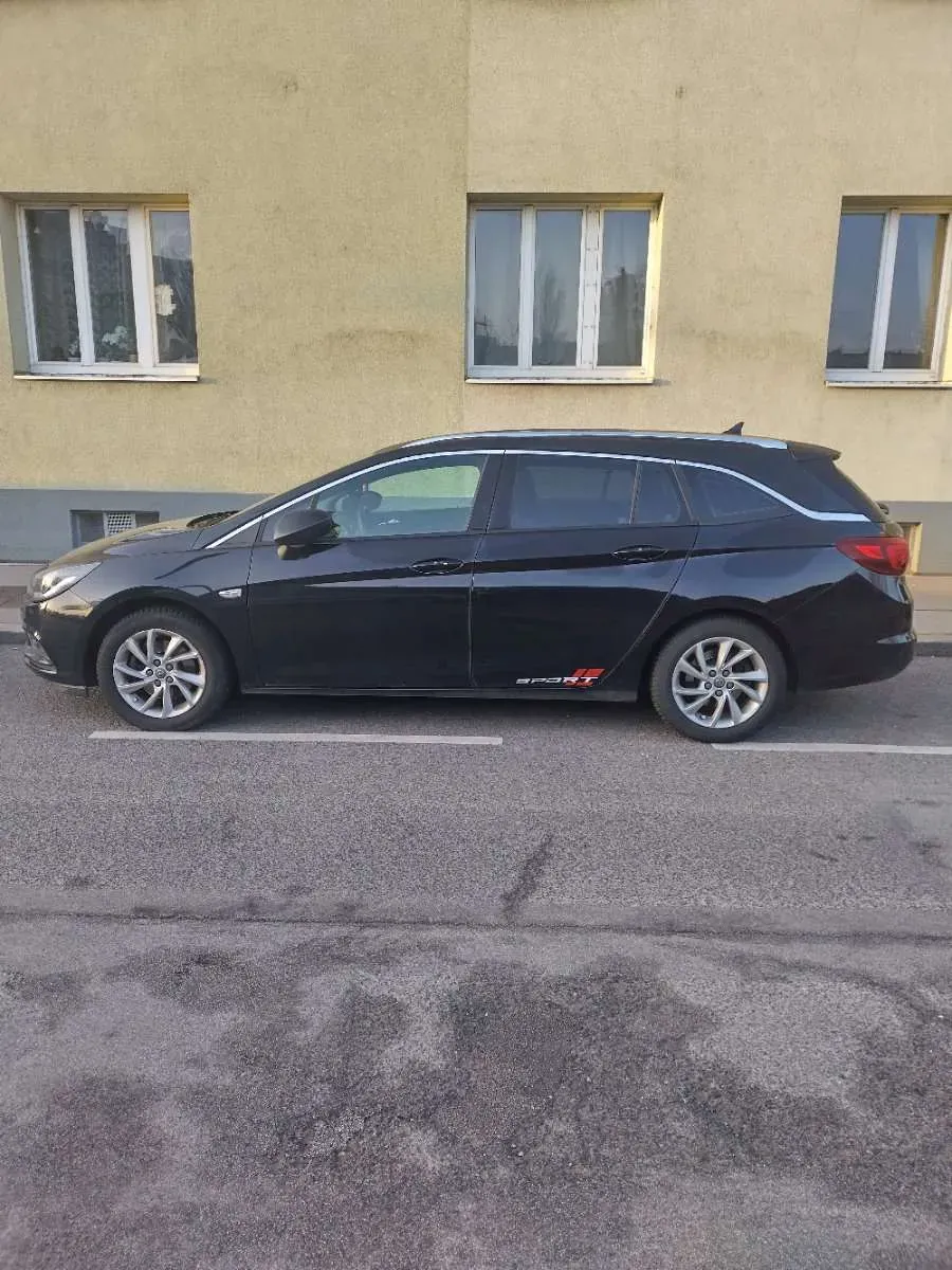 Opel Astra 2018 photo 2