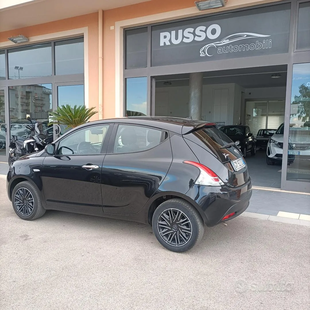 Lancia Ypsilon 2022 photo 4
