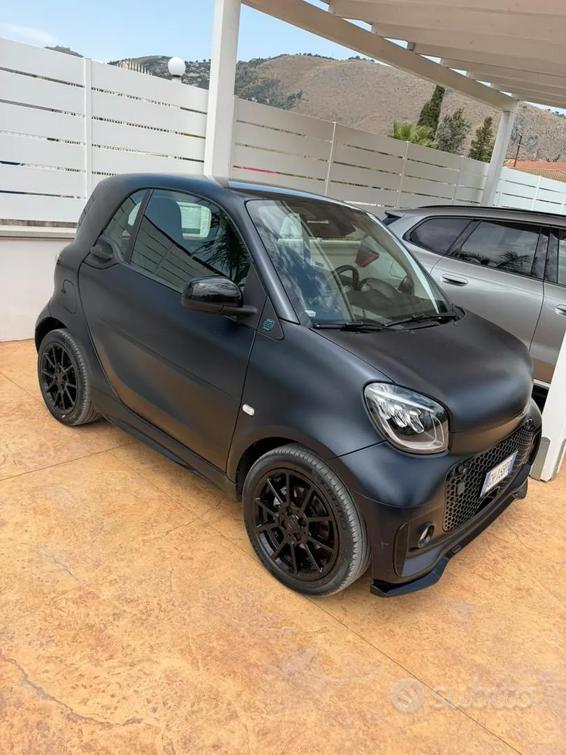 Smart Fortwo 2021 photo 2
