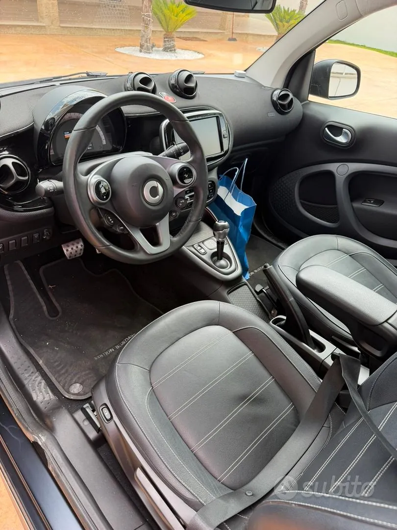 Smart Fortwo 2021 photo 5