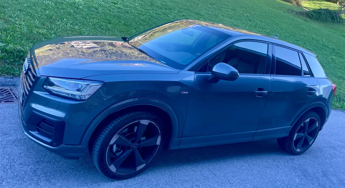 Audi Q2 2017 photo 2