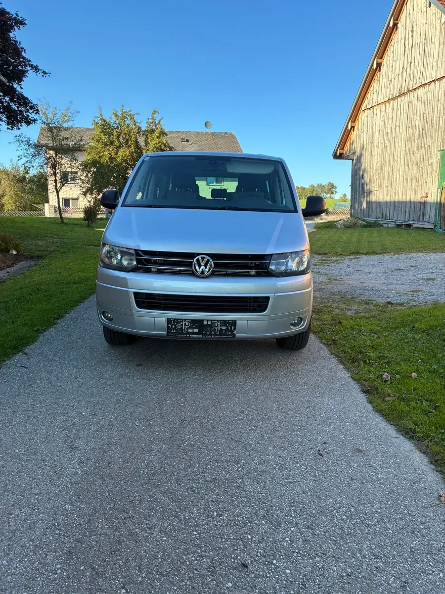 Volkswagen T5 2011 photo 3