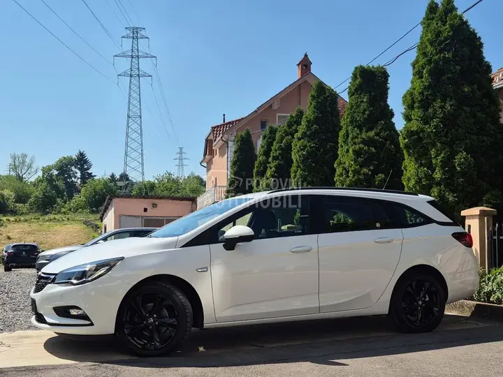 Opel Astra K 2016 photo 2
